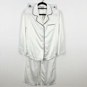 Ink + Ivy White with Black Trim Satiny Pajama Set Size Small